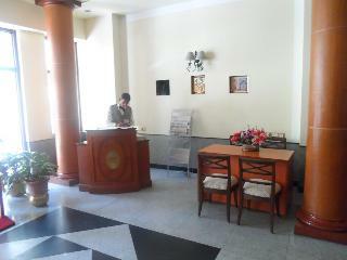 Kamat Lingapur Hotel