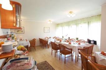 Hostal Hotel Reinhardtshof Garni