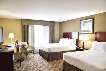 Holiday Inn Express Hotel And Suites St. Charles