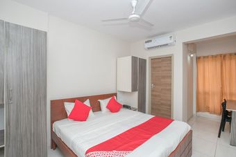 Oyo 13523 Hotel Luxor The Budget Inn