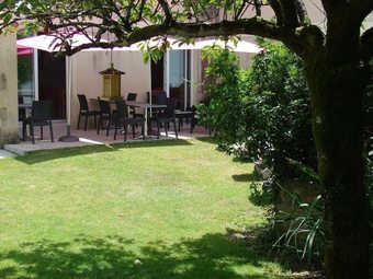 Hotel H�tel Le Cerizay