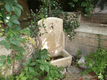 Villa With 4 Bedrooms In Caromb, With Wonderful Mountain View, Private Pool, Enclosed Garden - 20 Km From The Slopes