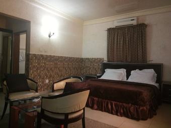 Rila Muam Castle Hotel