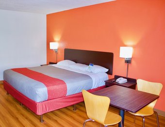 Hotel Motel 6 New Stanton, Pa