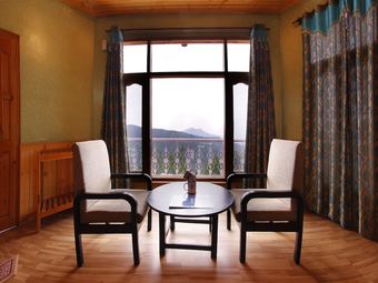 Hotel Oyo 5928 Village Live In Resort