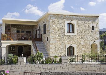 Luxury Apartment In Eleftherna Roof