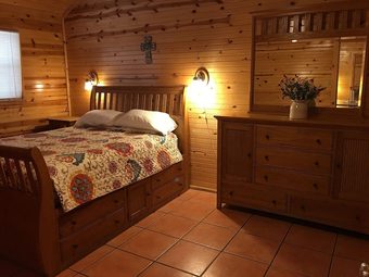 Cabana Frio Springs Lodges