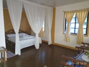 Hotel Nipa Hauz Resort