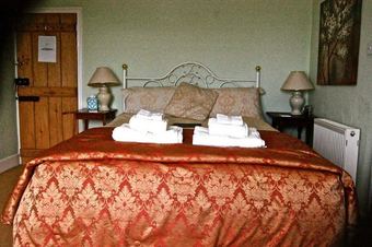 Clotworthy House Bed And Breakfast