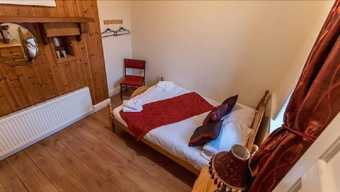 An Sean Ostan Apartments