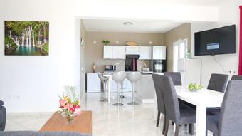 Villa With 4 Bedrooms In Piton Saint-leu, With Private Pool, Enclosed Garden And Wifi - 5 Km From The Beach