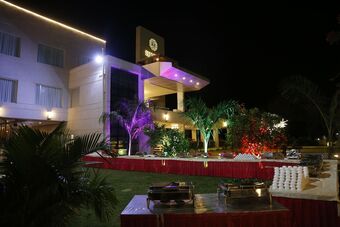 Hotel Silver Estate Resort