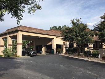 Hotel Red Carpet Inn