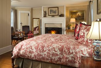 Bed & Breakfast Inn And Tavern At Meander