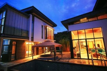 Moon River Villa No 5