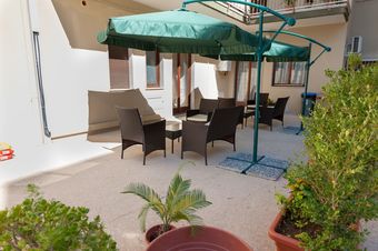 B&B Epipoli