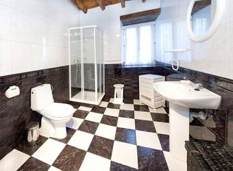 House With 4 Bedrooms In Valcarlos, With Wonderful Mountain View, Enclosed Garden And Wifi