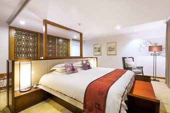 Longmen Impression Hotel