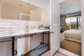 Hotel Mantons Creek Estate & Lodge