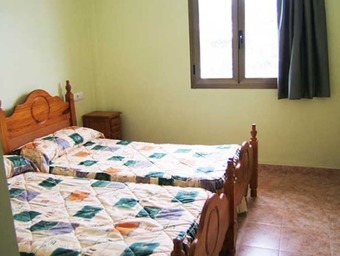 Hostal Albergue La Font Lluny