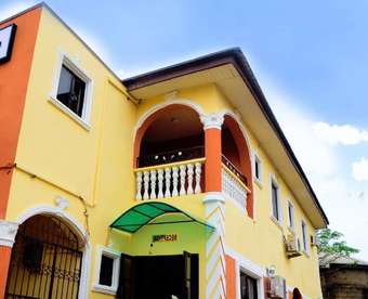 Hotel De Haven Suites