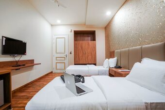 Hotel All Heavens Gold