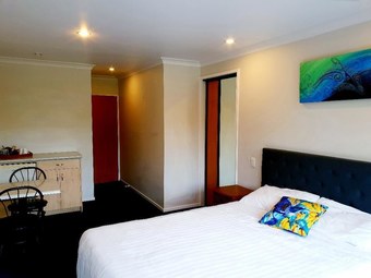 Bed & Breakfast Te Mahuru Retreat