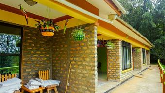 Hotel Bunyonyi Overland Resort