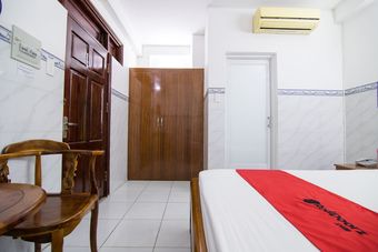 Hotel Reddoorz Near Bau Cat Residence