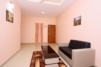 Hotel Oyo 22281 Reem Residency