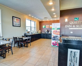 Motel Quality Inn & Suites