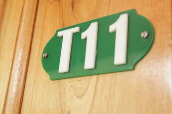 Boy Boison Elite Hotel