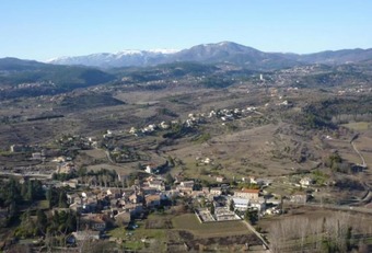 House With 3 Bedrooms In Uzer, With Furnished Garden - 10 Km From The Beach