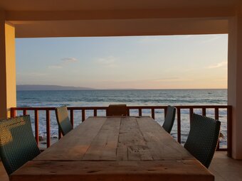 Bed & Breakfast 77 Sunset Plaza