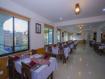 Oyo 242 Hotel Satyam