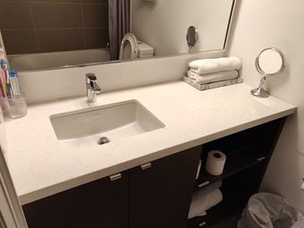 Amazing Suites In Yorkville