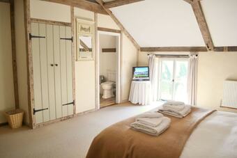 Banningham Coach House