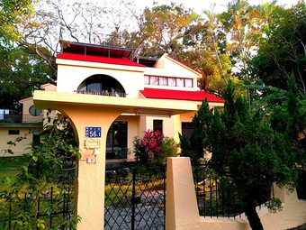 Bed & Breakfast Luisa & Jack's Home