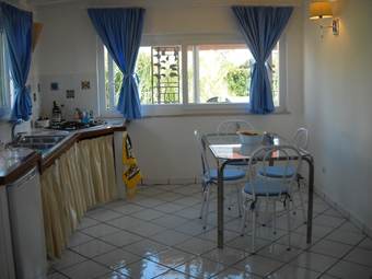 House With 2 Bedrooms In San Felice Circeo, With Enclosed Garden And Wifi - 900 M From The Beach