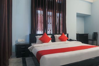Hotel Oyo 17077 Elegant Guest House