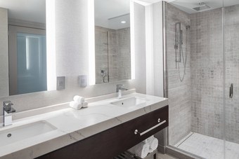 Hotel Envue, Autograph Collection