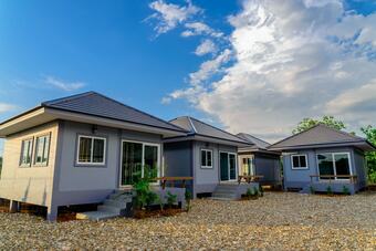 Hotel Puathungjai Resort