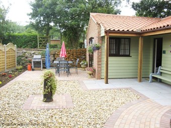 Badgers Rest With Shared Indoor Swimming Pool