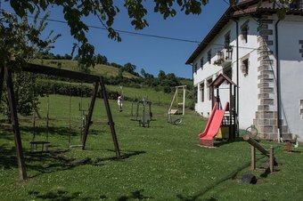 House With 5 Bedrooms In Bar�ibar, With Wonderful Mountain View, Furnished Garden And Wifi