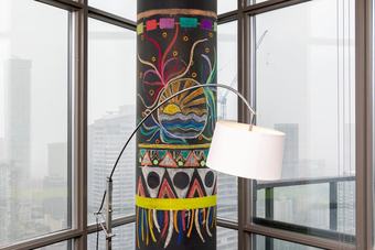 Quickstay - Eclectic Two-bedroom Condo (sky High Views)