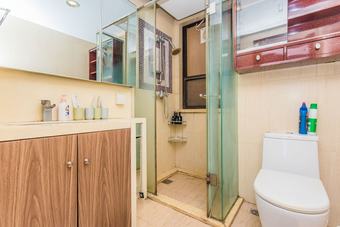 Locals Boutique Apartment  Huafa  No.3