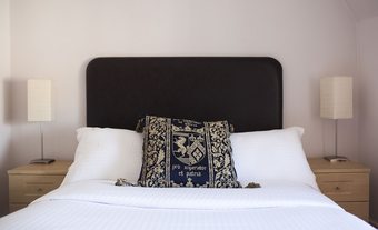 The White Horse Hotel