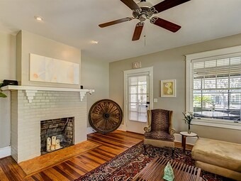 Bed & Breakfast Adora Inn