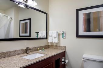 Cobblestone Hotel And Suites Torrington