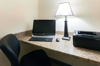 Hotel Super 8 By Wyndham Big Rapids